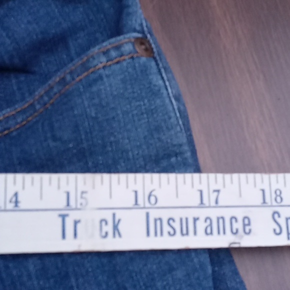 Woman's jeans blue good stretch.L.L.Bean Classic fit. 6p - Picture 6 of 11